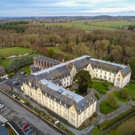Relais Le Bocage Pontmain Bagian luar foto