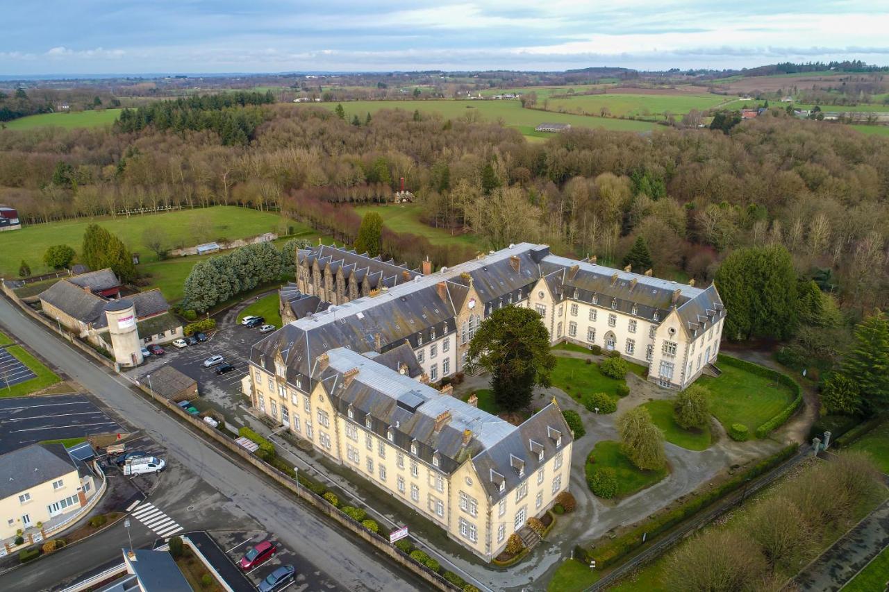 Relais Le Bocage Pontmain Bagian luar foto